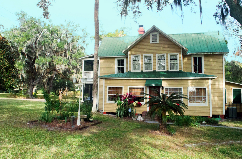 The Dolan House Bed & Breakfast